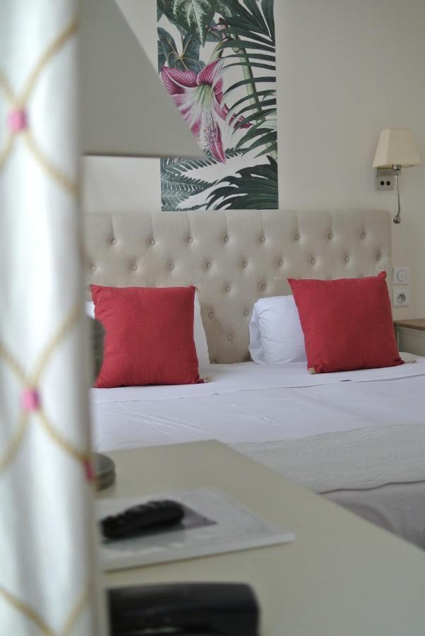 Logis Hotel Louise De Savoie 布鲁瓦 外观 照片