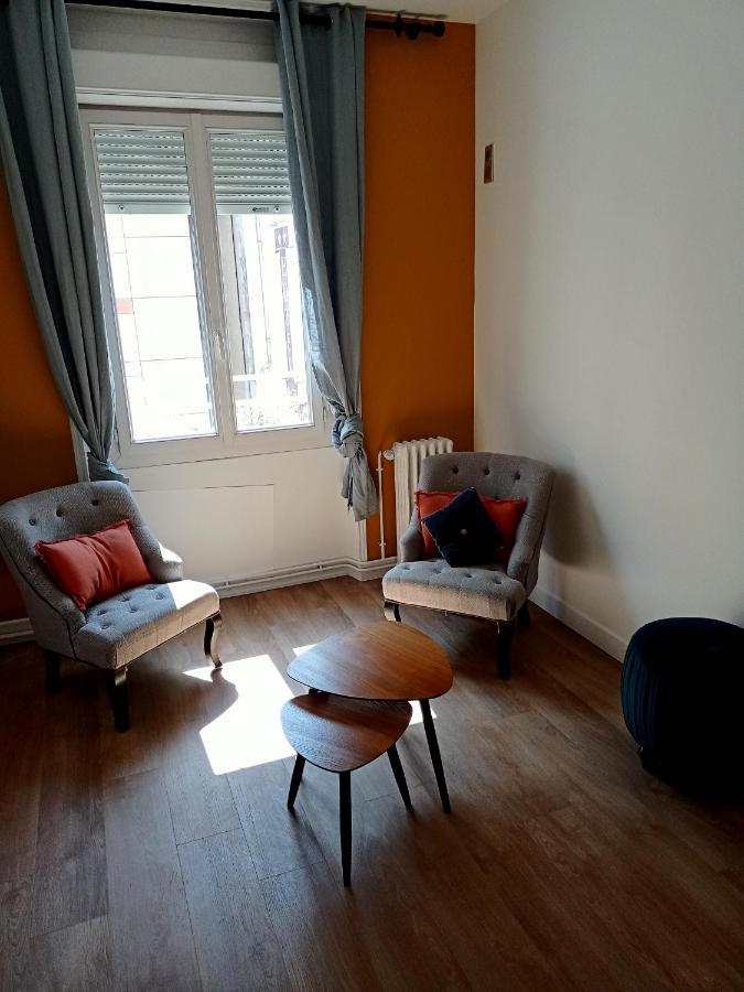 Logis Hotel Louise De Savoie 布鲁瓦 外观 照片