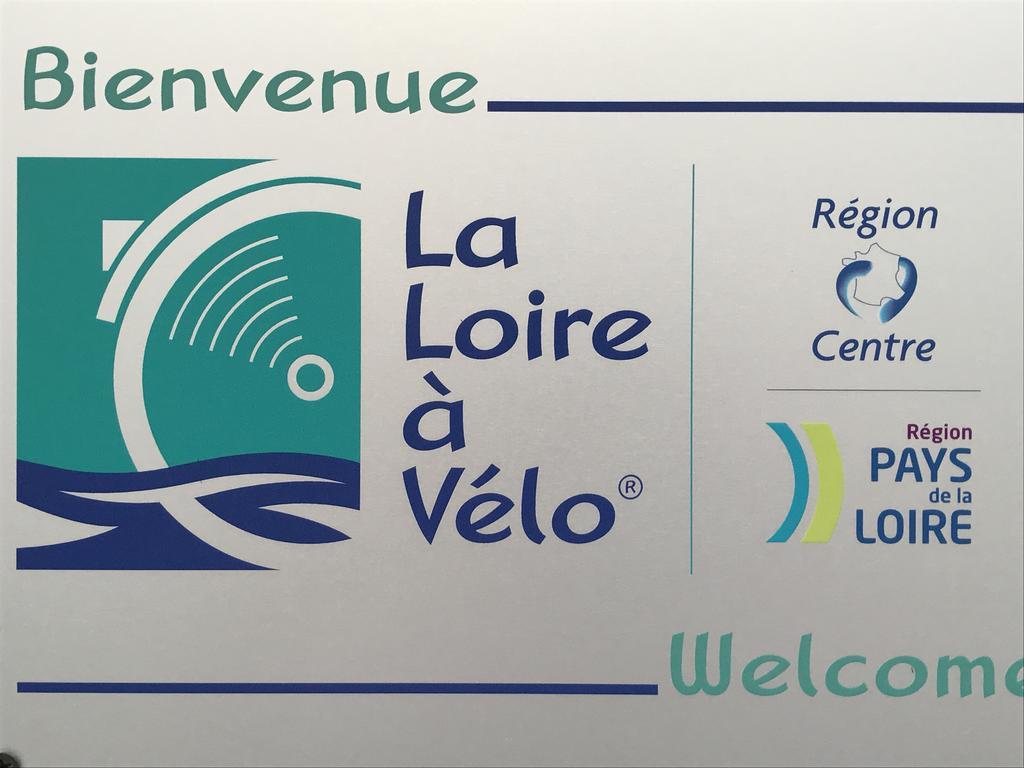 Logis Hotel Louise De Savoie 布鲁瓦 外观 照片